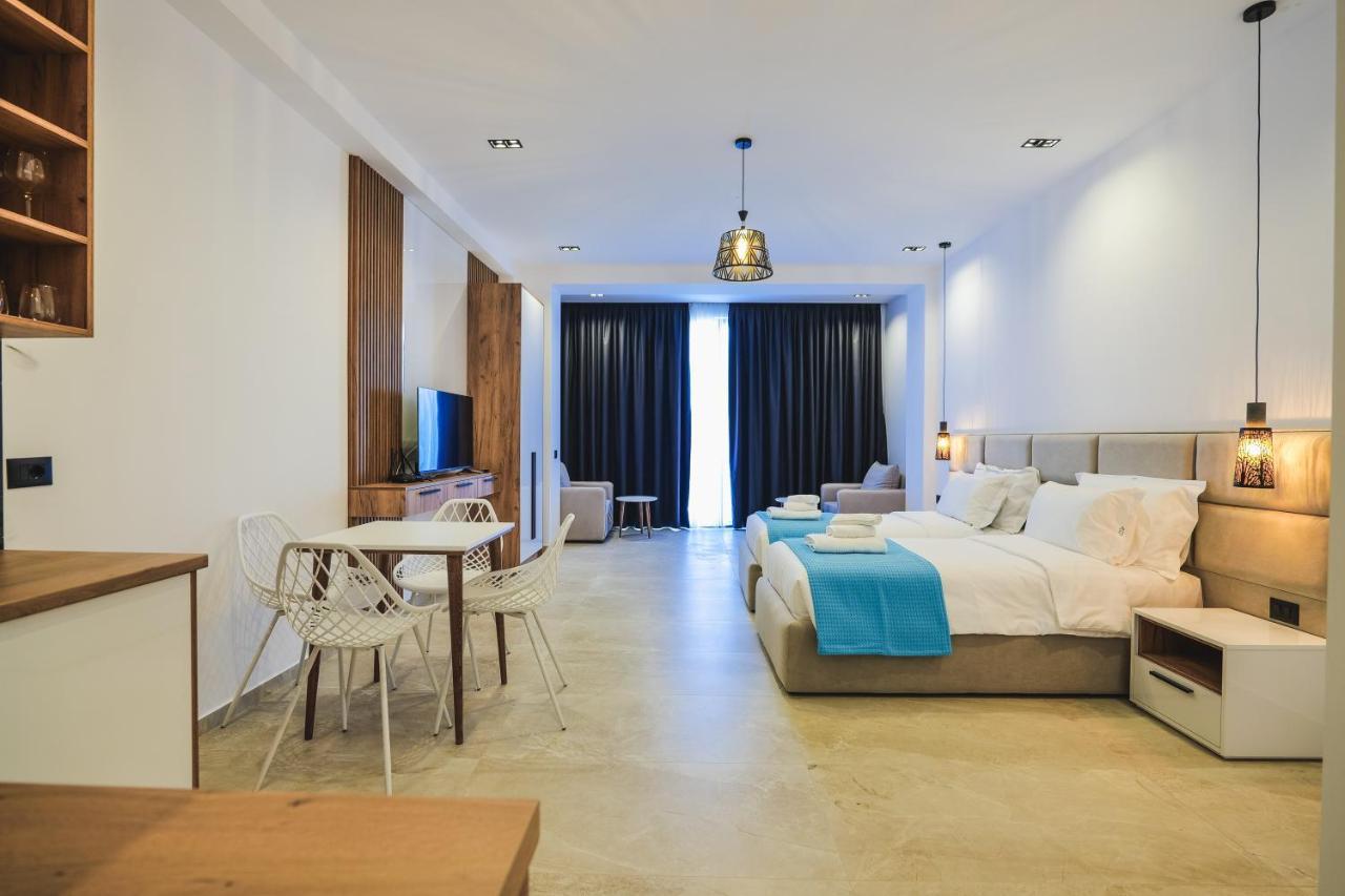 Jad Rooms Sarandë エクステリア 写真