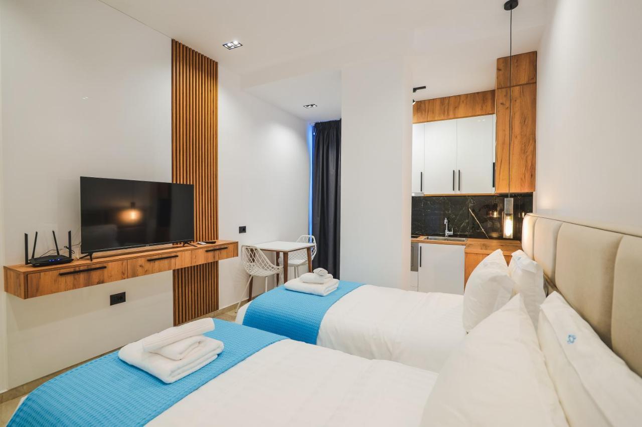 Jad Rooms Sarandë エクステリア 写真