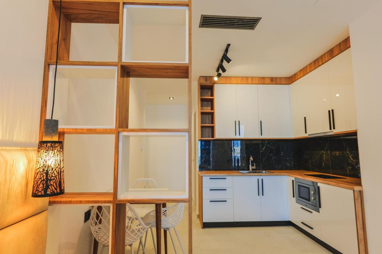 Jad Rooms Sarandë エクステリア 写真