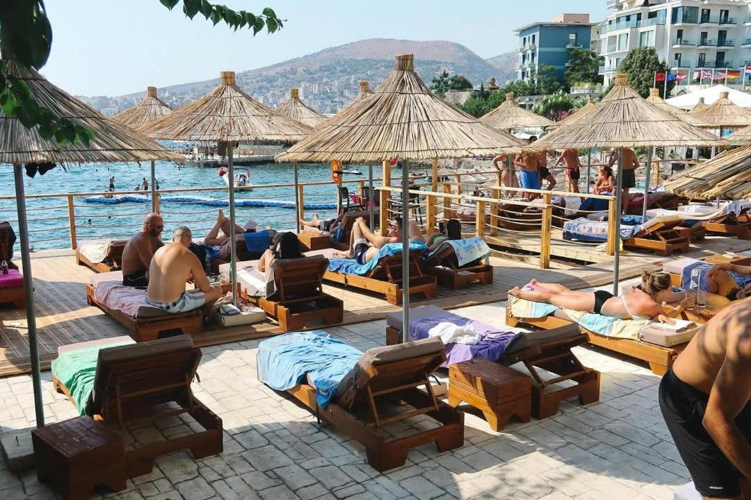 Jad Rooms Sarandë エクステリア 写真