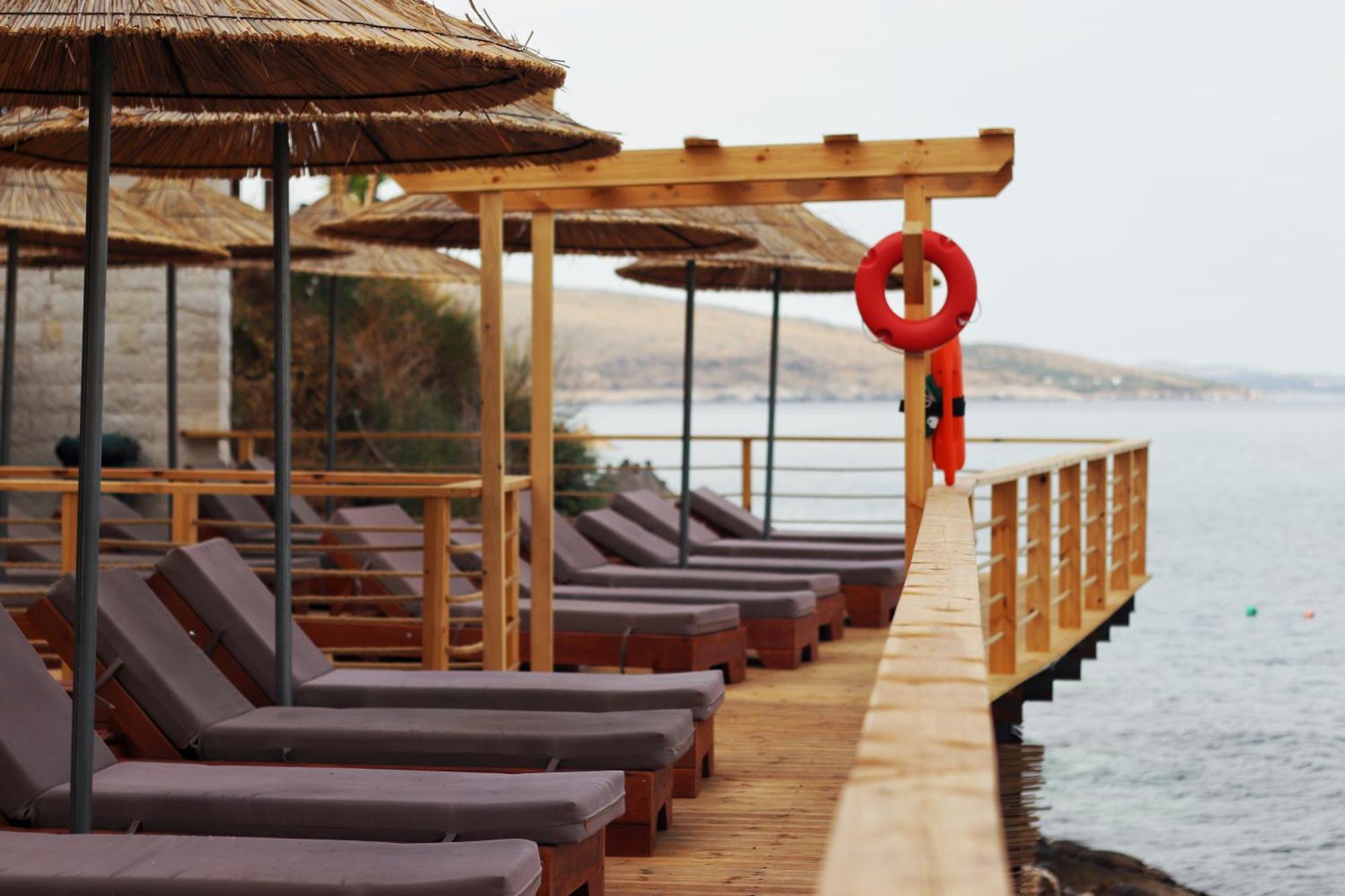Jad Rooms Sarandë エクステリア 写真